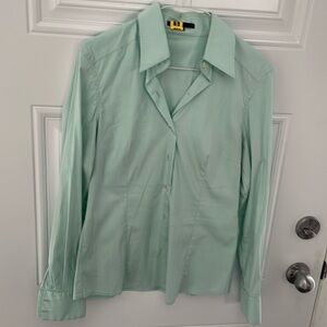 Teenflo women’s classic cotton blouse in light green size 6